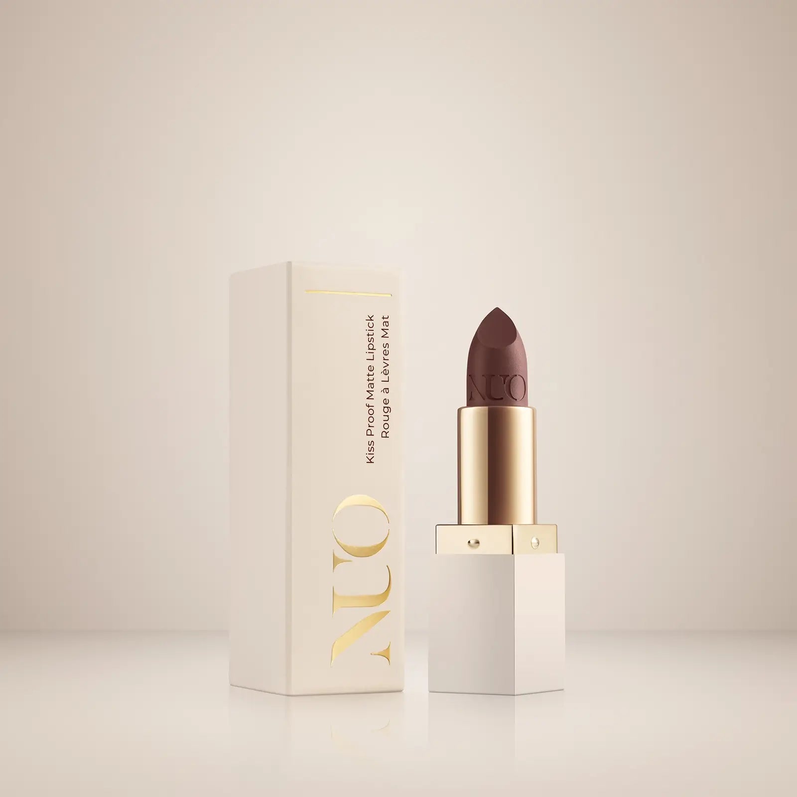 Ruj mat cu textura confortabila