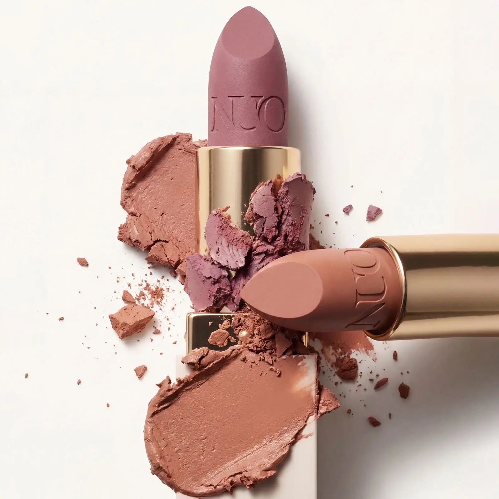 Ruj mat cu textura confortabila